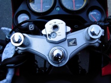 ハンドルを外したトップブリッジ