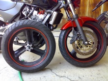 取り外した１６インチと１７インチ